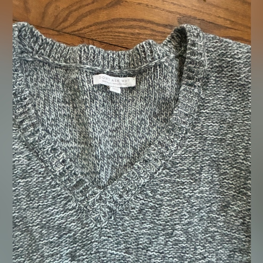 Sweater - Picture 2 of 3